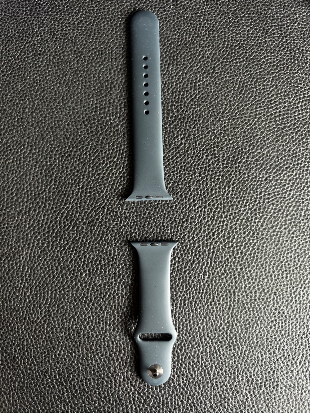 Genuine Apple 46mm Black Sport Band - M/L